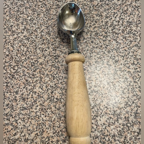 Vintage Aluminum Ice Cream Scoop Engraved GFS Wooden Handle 9” Length - Picture 4 of 4